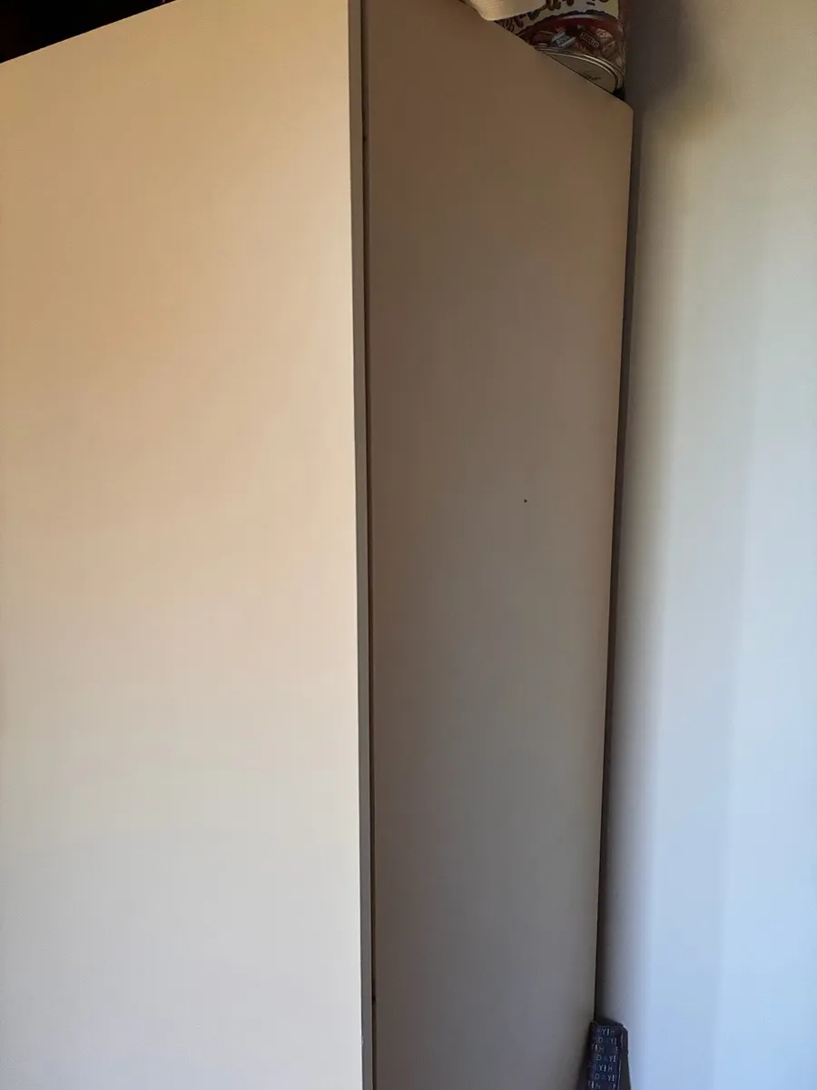 Wardrobe - Image 3