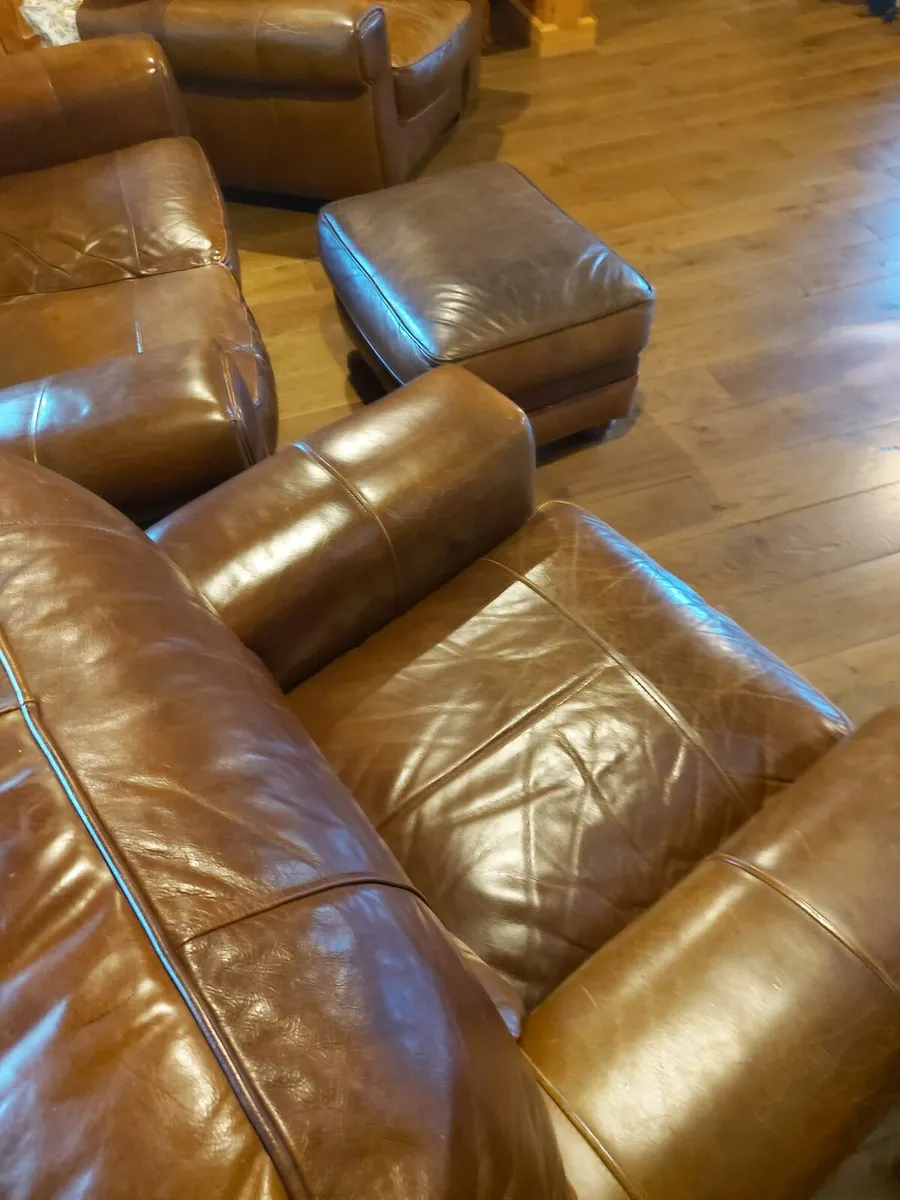 Leather Suite - Image 2