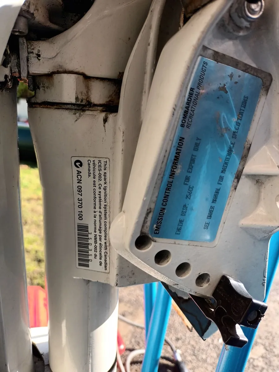 Johnston 10hp Outboard motor - Image 2