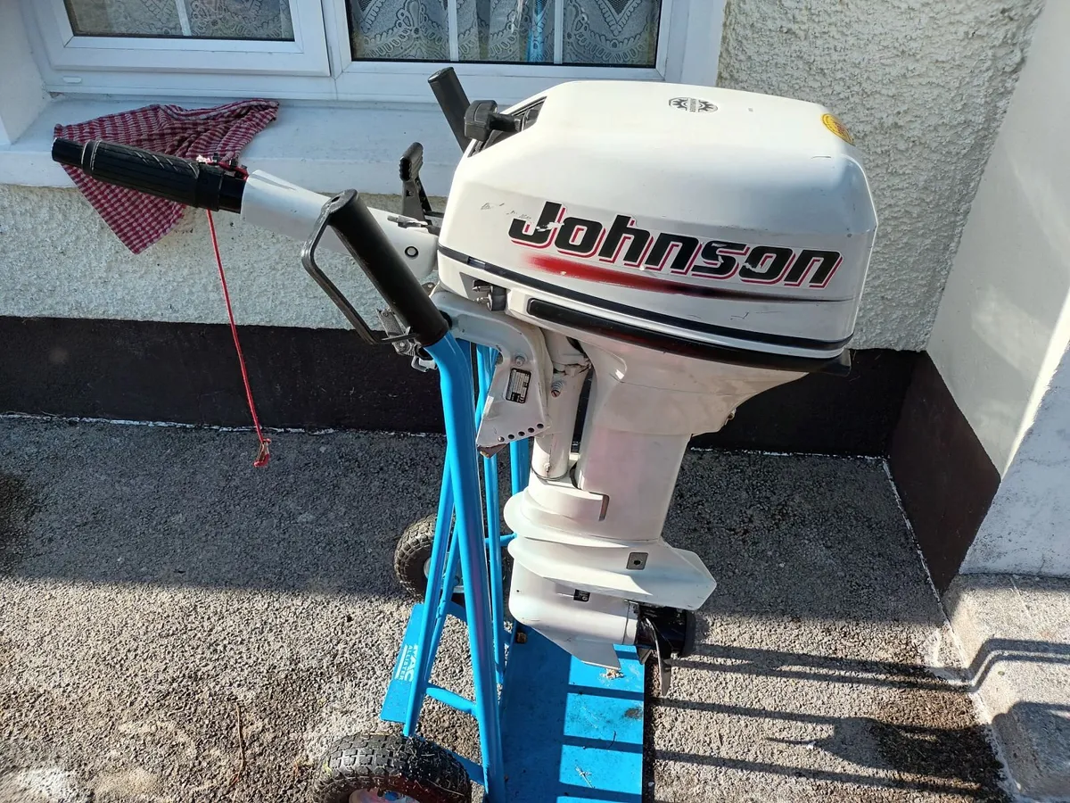Johnston 10hp Outboard motor - Image 4