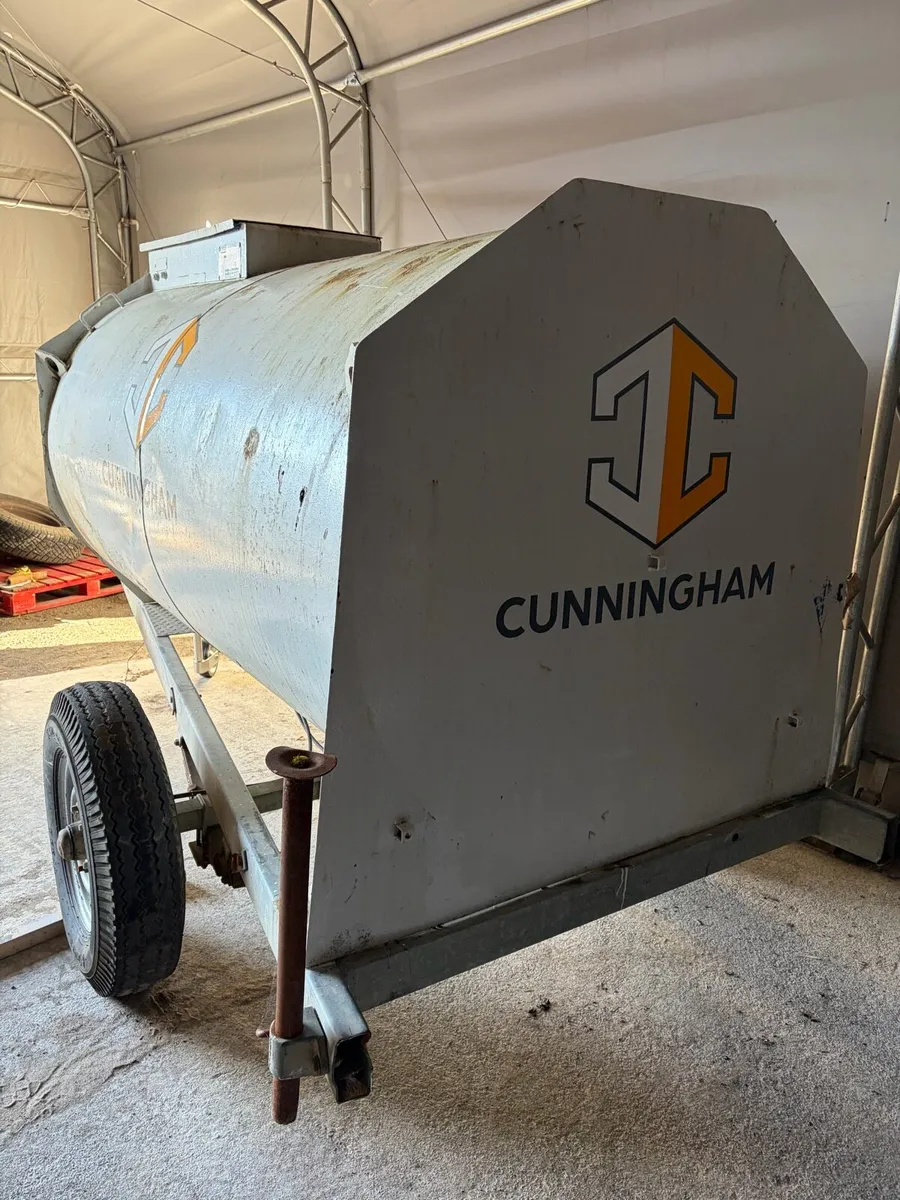 Main 2000 Litre Single Axle Bunded Fuel Bowser - Image 2