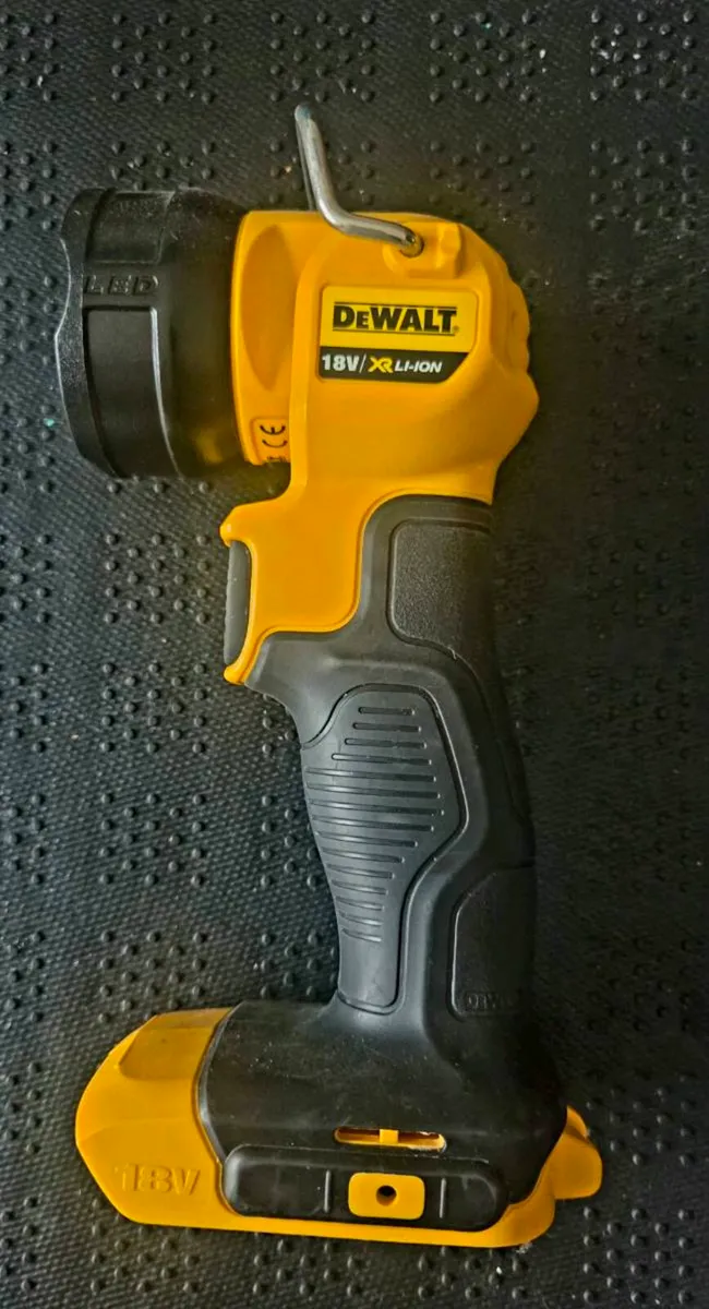 Dewalt   lamp   LED   🔦   BRAND  NEW  TOP Quality - Image 2