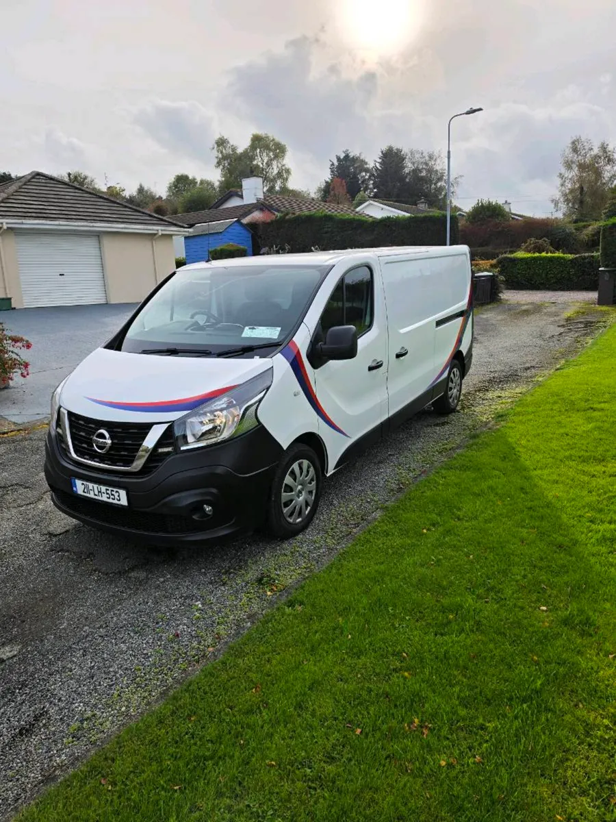 Nissan NV300 - Image 2