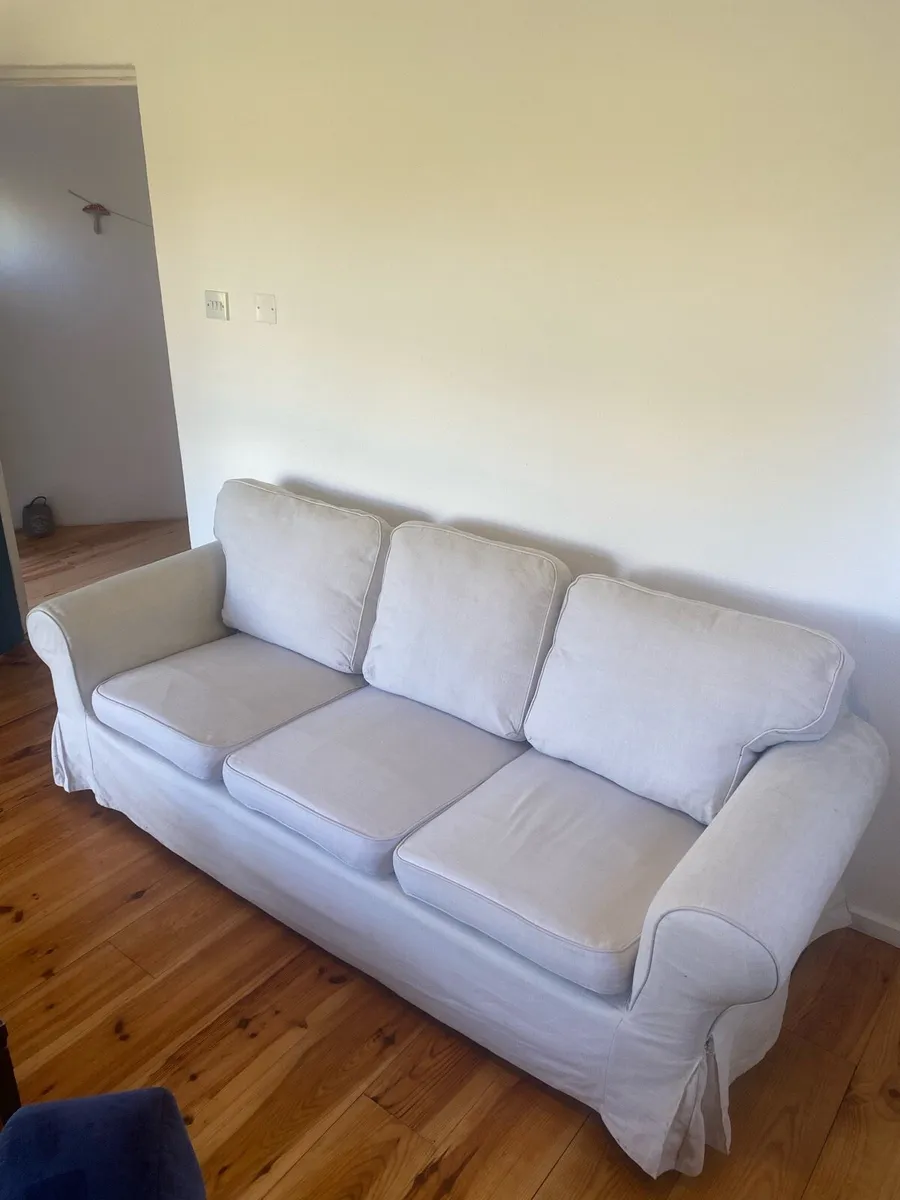 Couch - Image 2