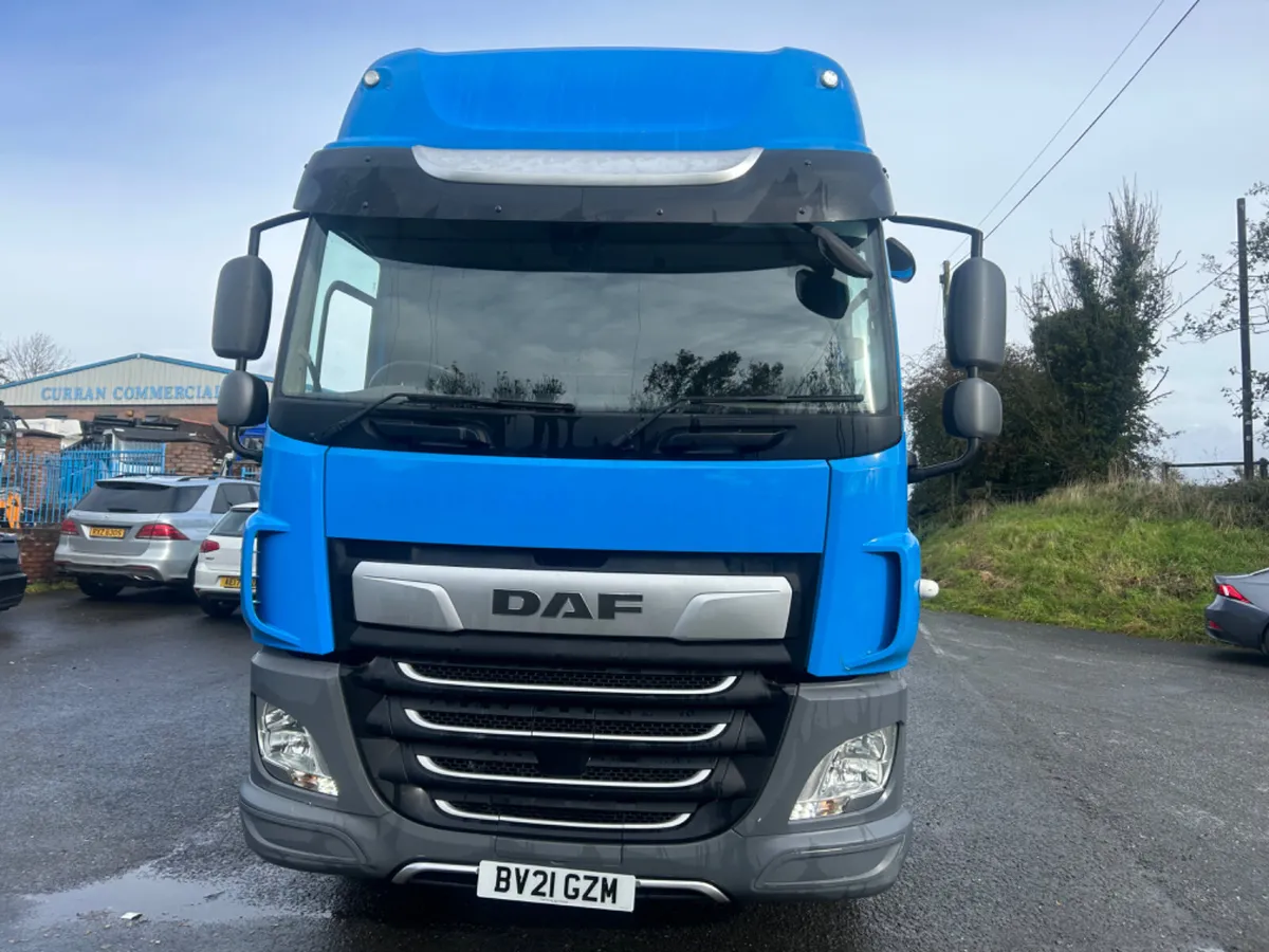 2021 Daf cf 260 18 ton box with tail lift - Image 2