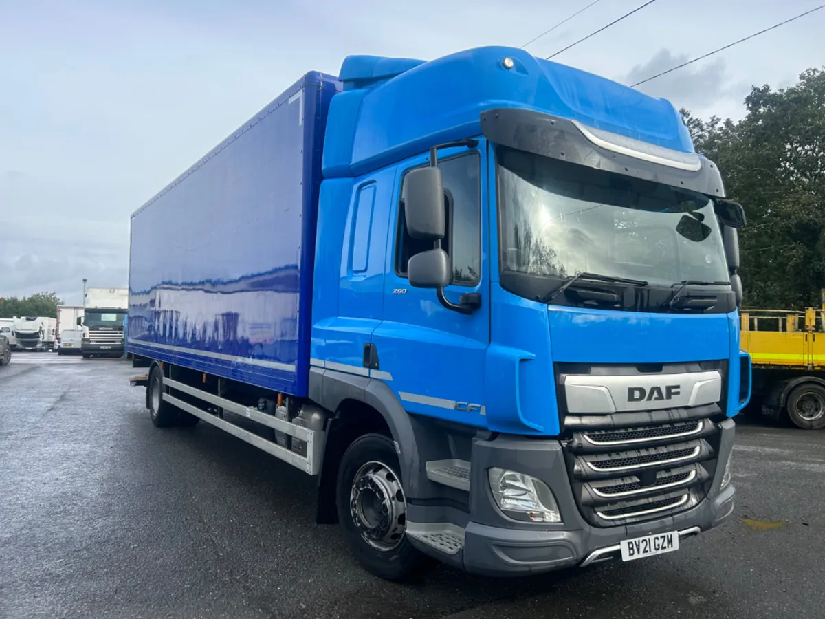 2021 Daf cf 260 18 ton box with tail lift - Image 3