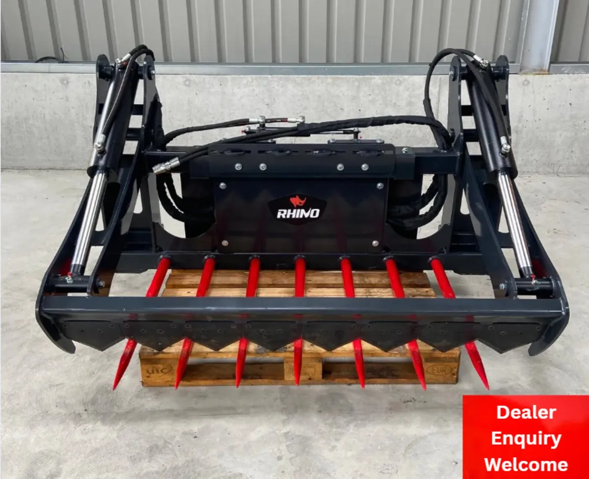 RHINO BALE SLICE C/W EURO BRACKET