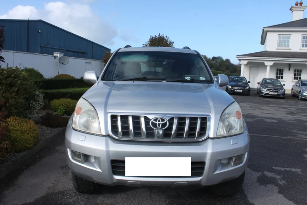 Toyota Land Cruiser LC LWB GX, 2006 - Image 1