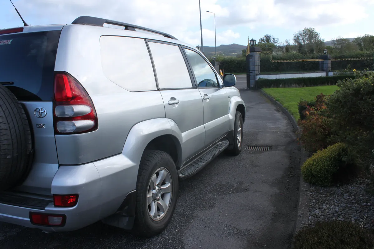 Toyota Land Cruiser LC LWB GX, 2006 - Image 3