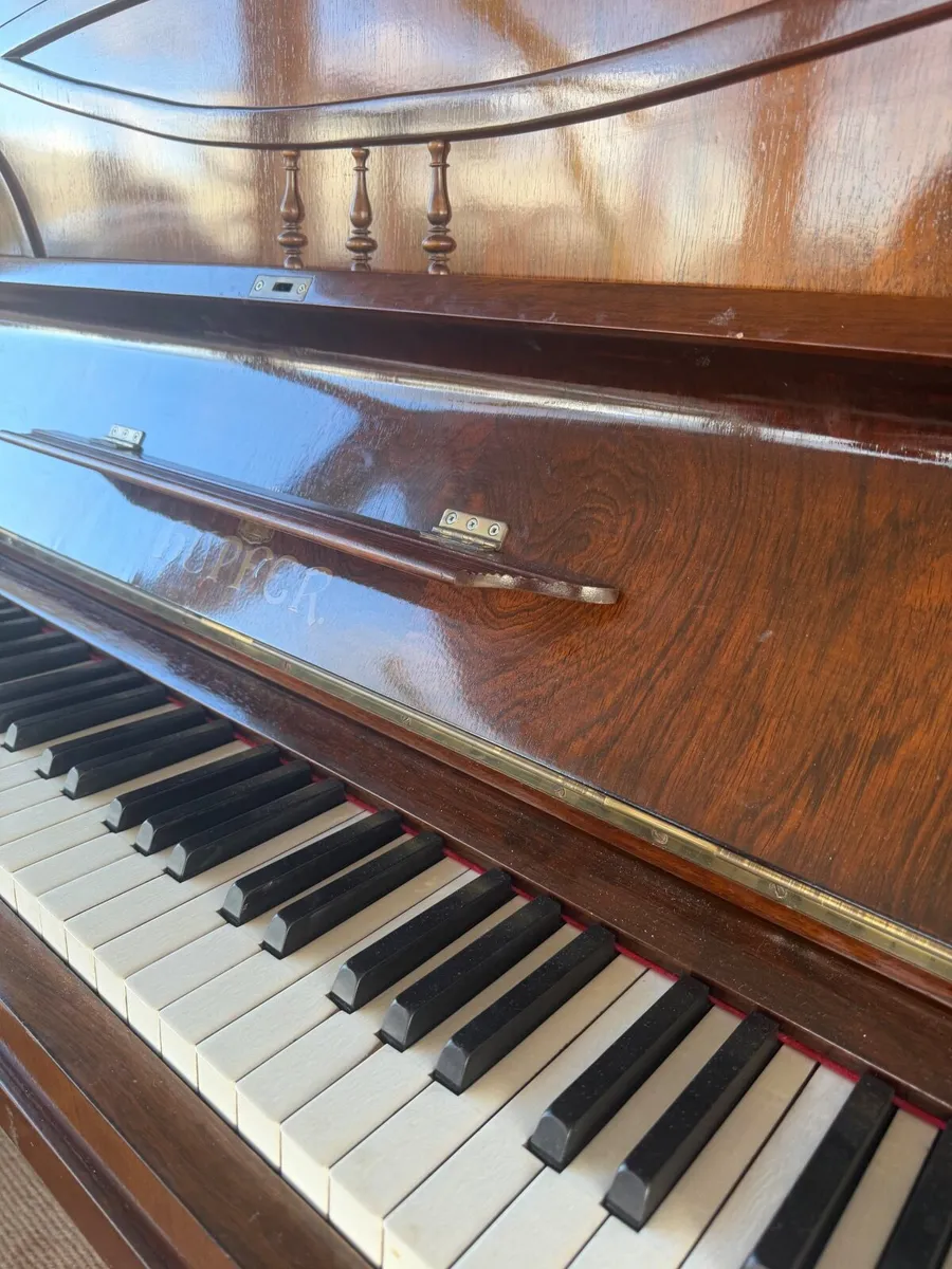 Piano - Image 1