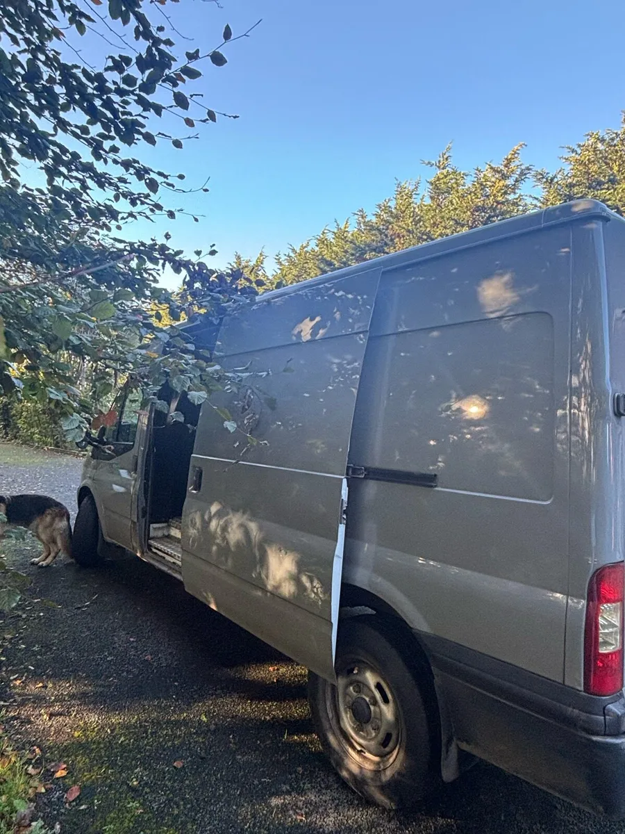Ford Transit - Image 4