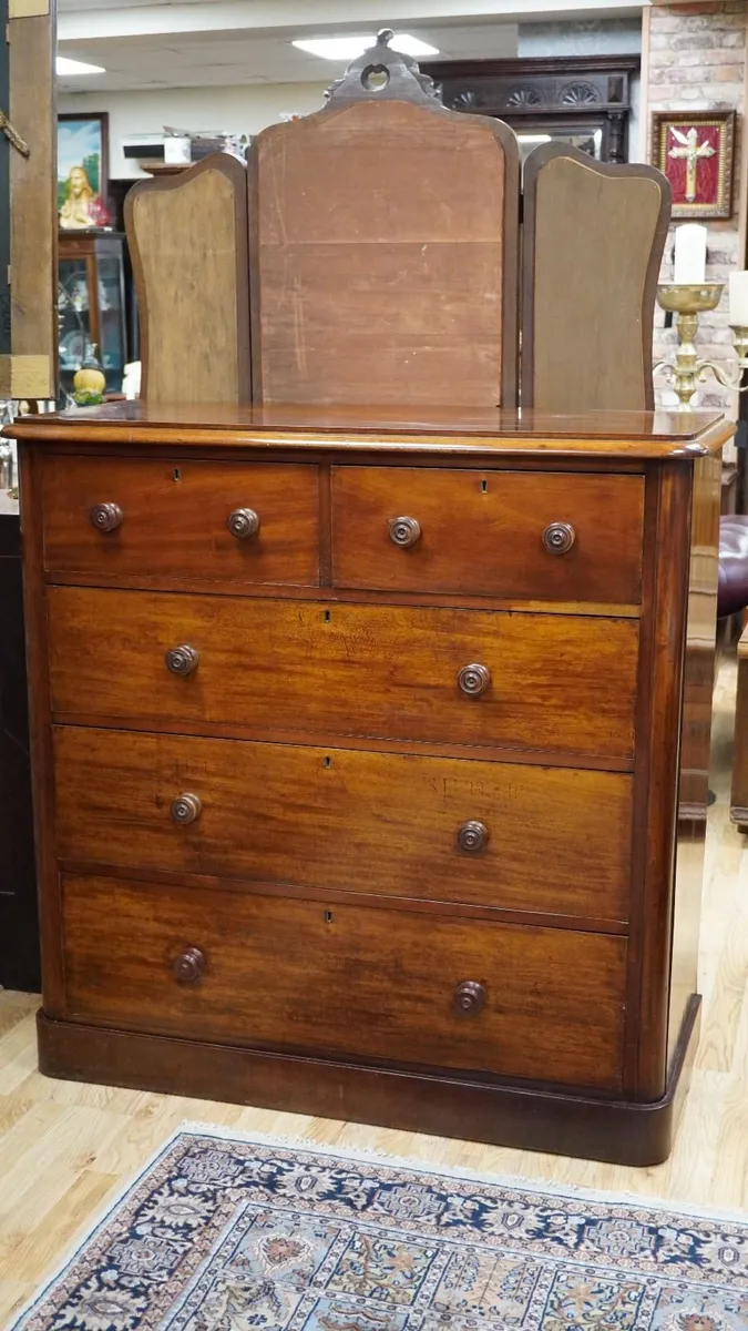 Victorian Mahogany Chest of Drawers - Image 2