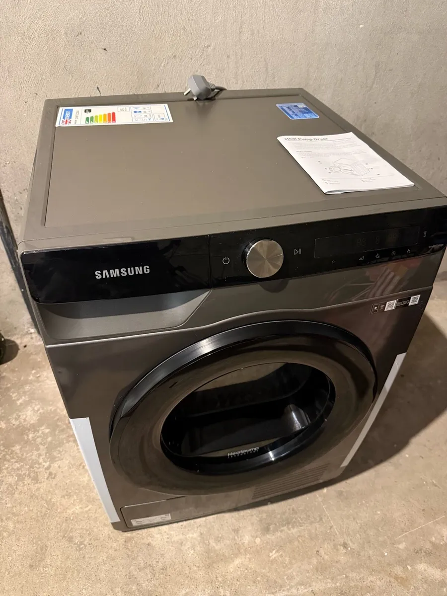 Samsung heat pump dryer - Image 1