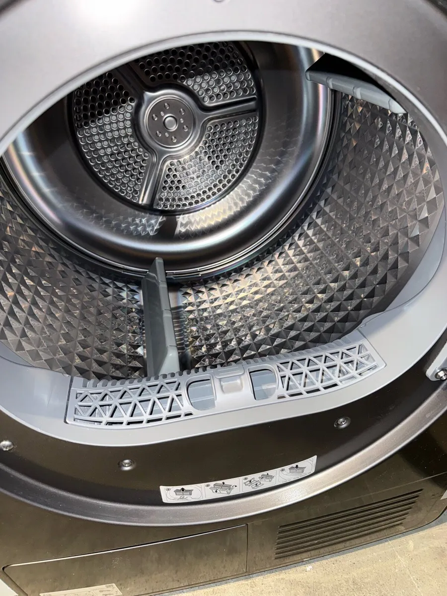Samsung heat pump dryer - Image 3