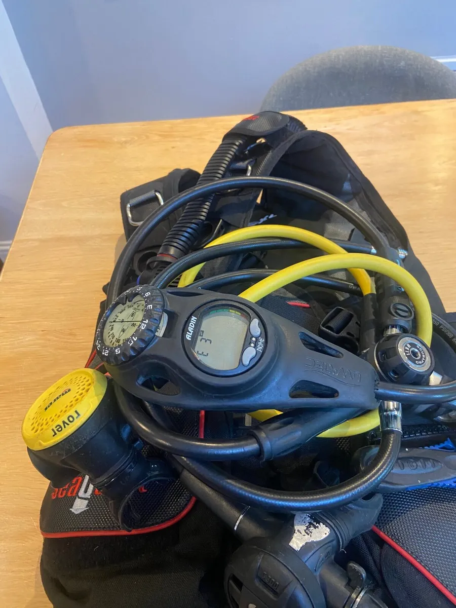 Scubapro Scubadiving Regulator + BCD - Image 1
