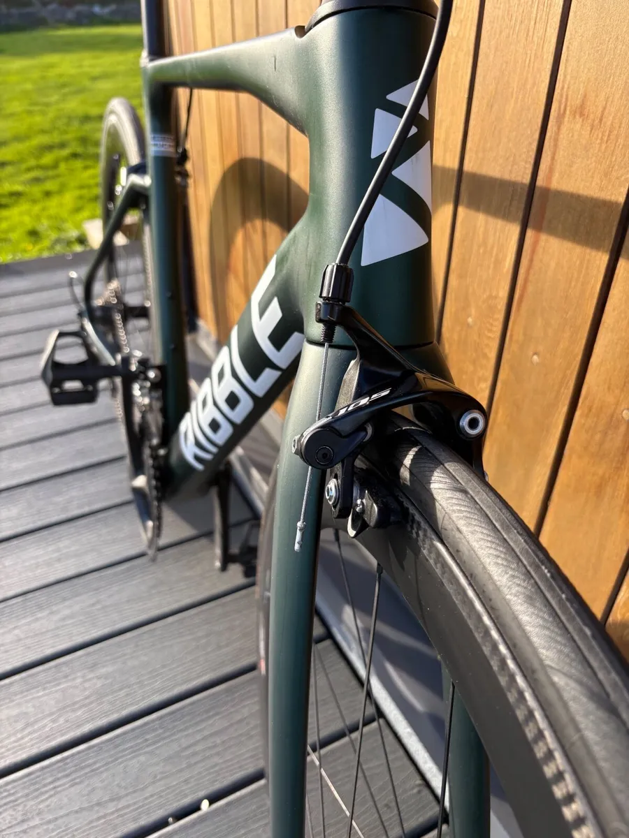 Carbon Road Bike - Image 2