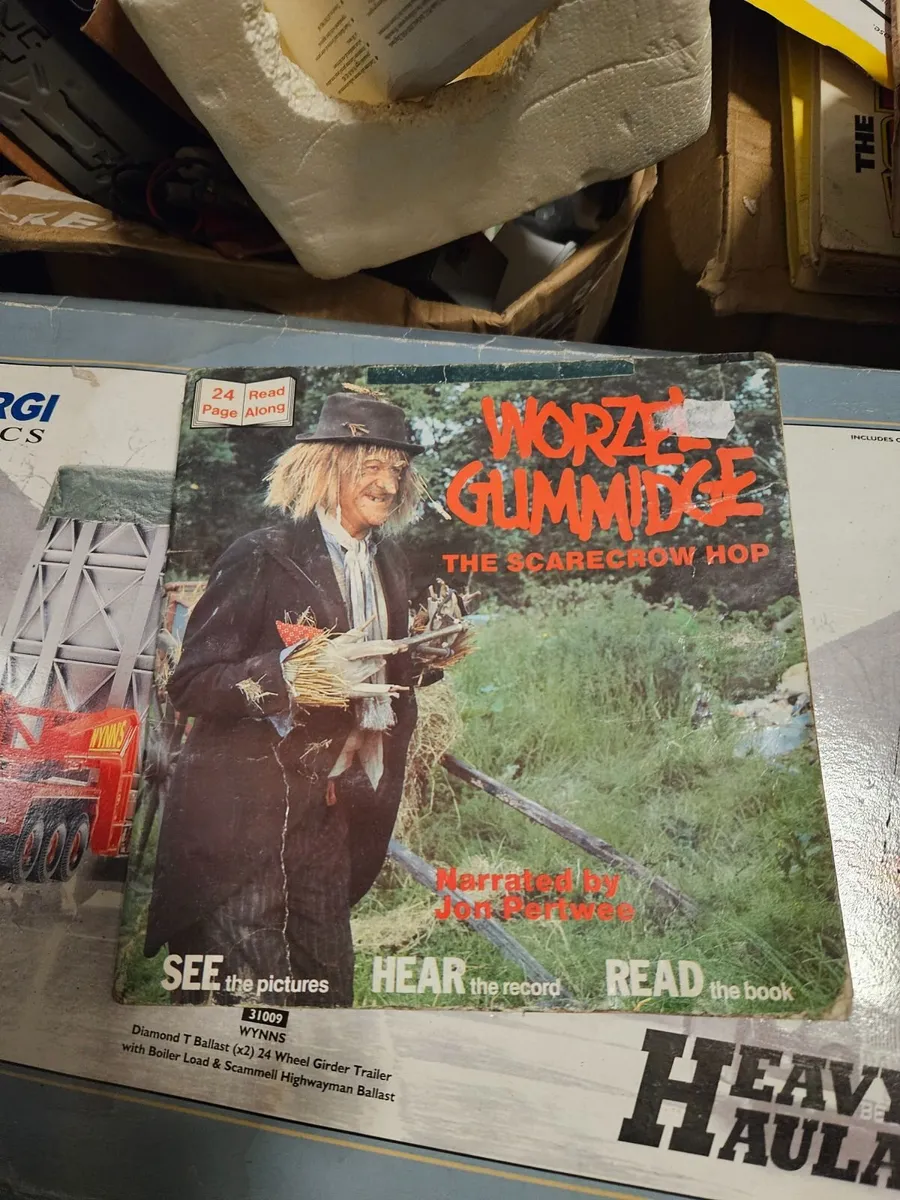 Vintage Worzel Gummage Book - Image 1