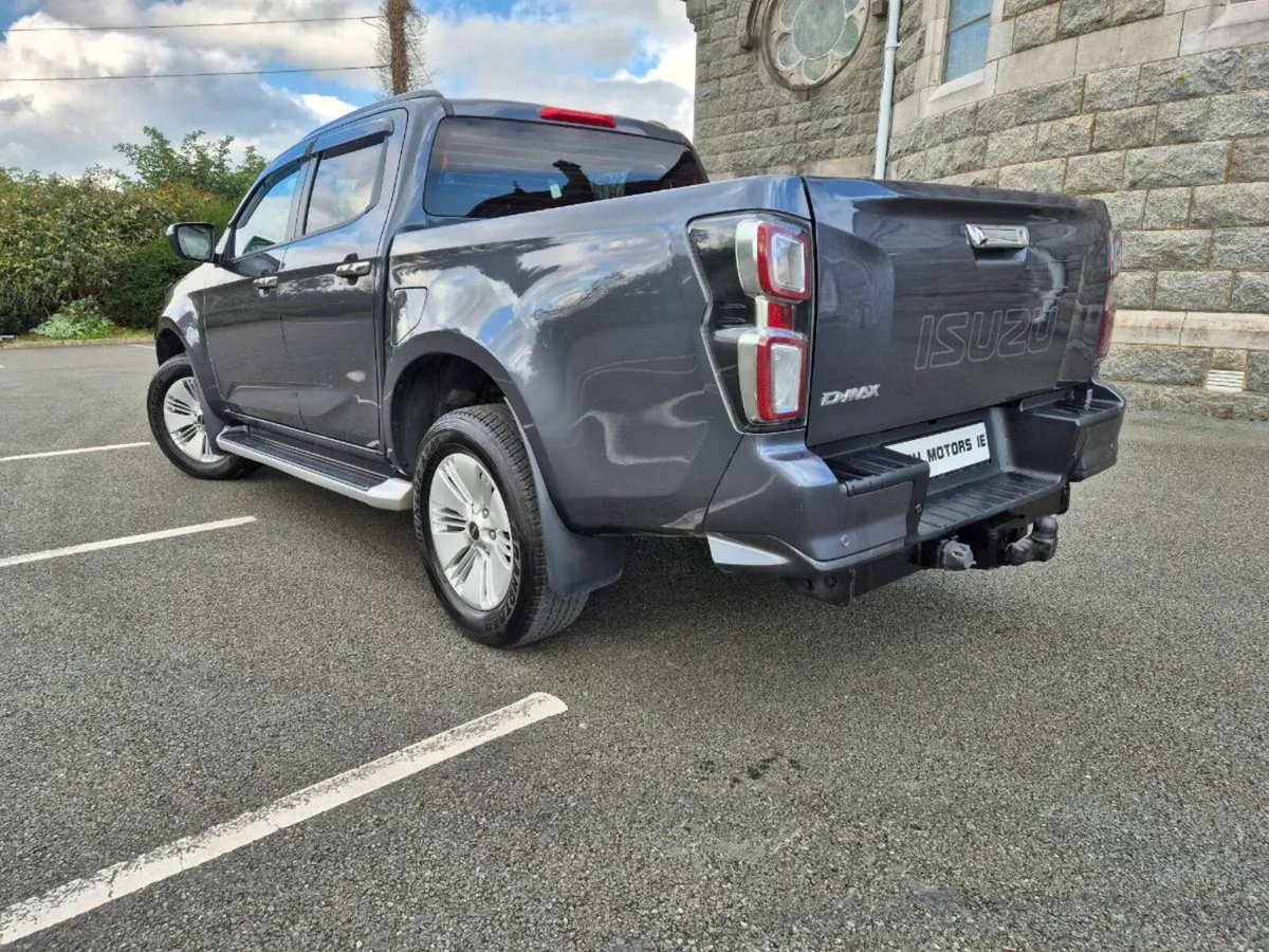 2022 isuzu d max NO VAT - Image 3