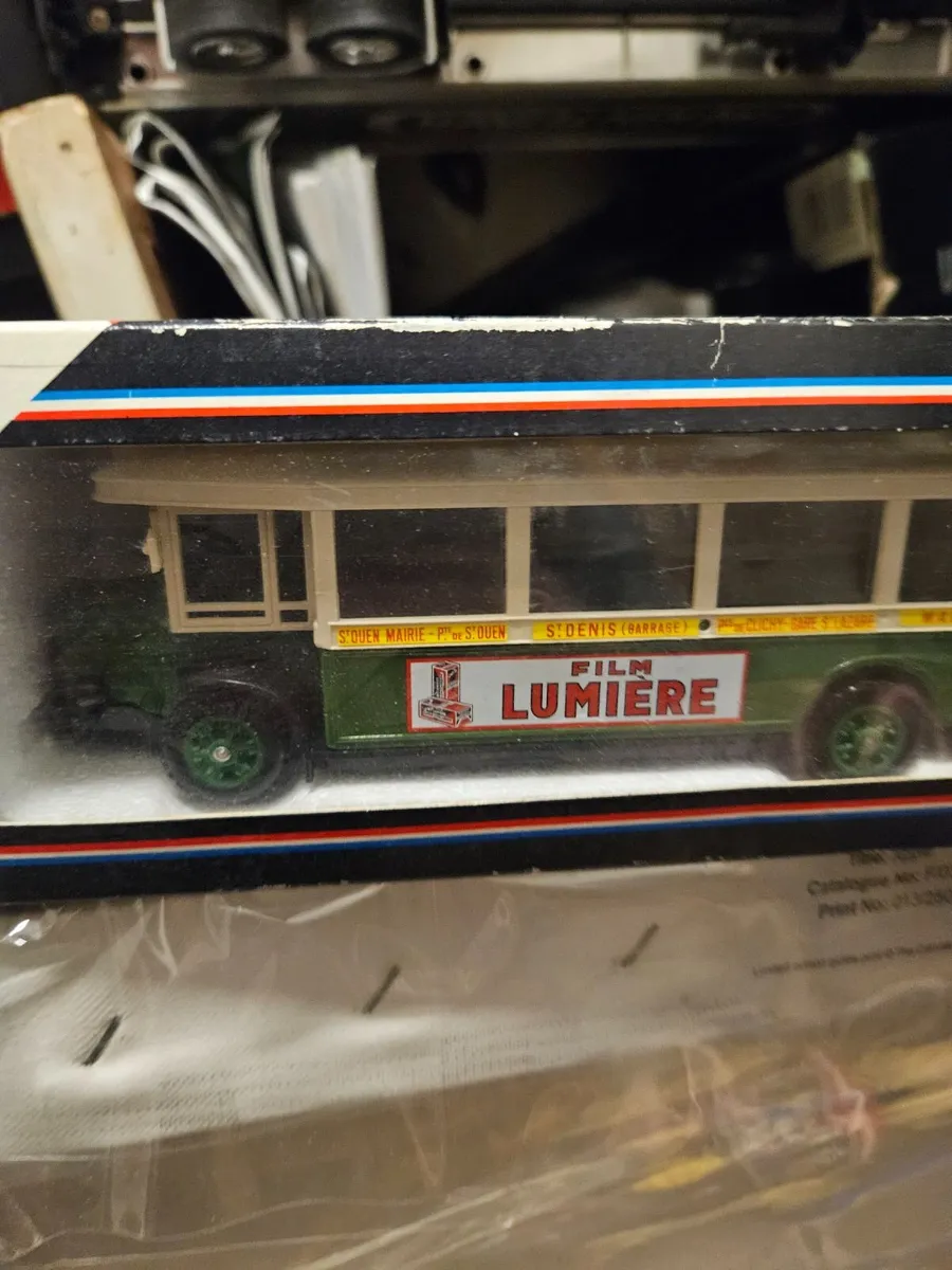 Corgi Solido Bus - Image 3
