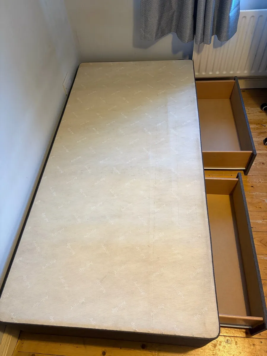 Bed frame & mattress - Image 2