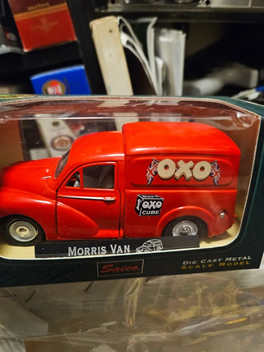 Corgi Saico Morris Minor OXO Van - Image 2