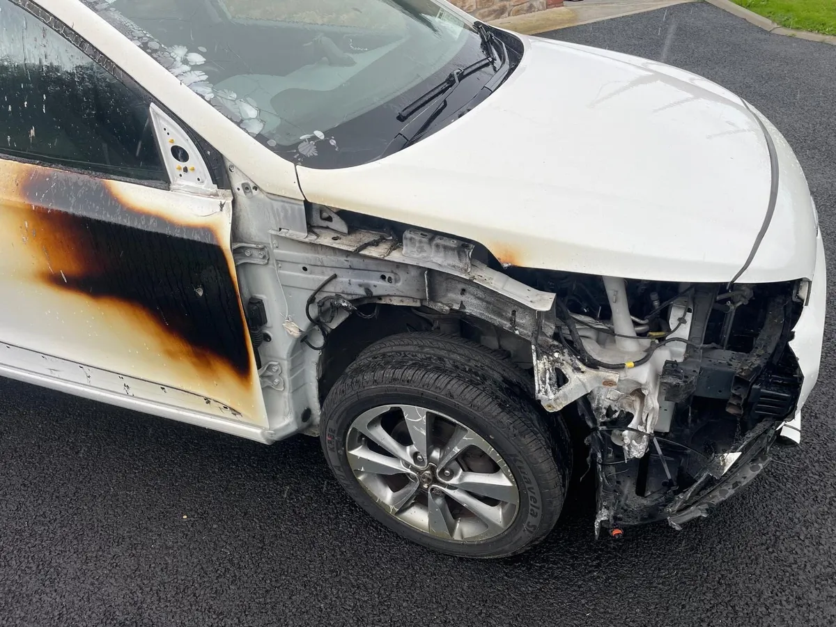 Hyundai i20 Premium 1.2 (Damaged reparable) - Image 4