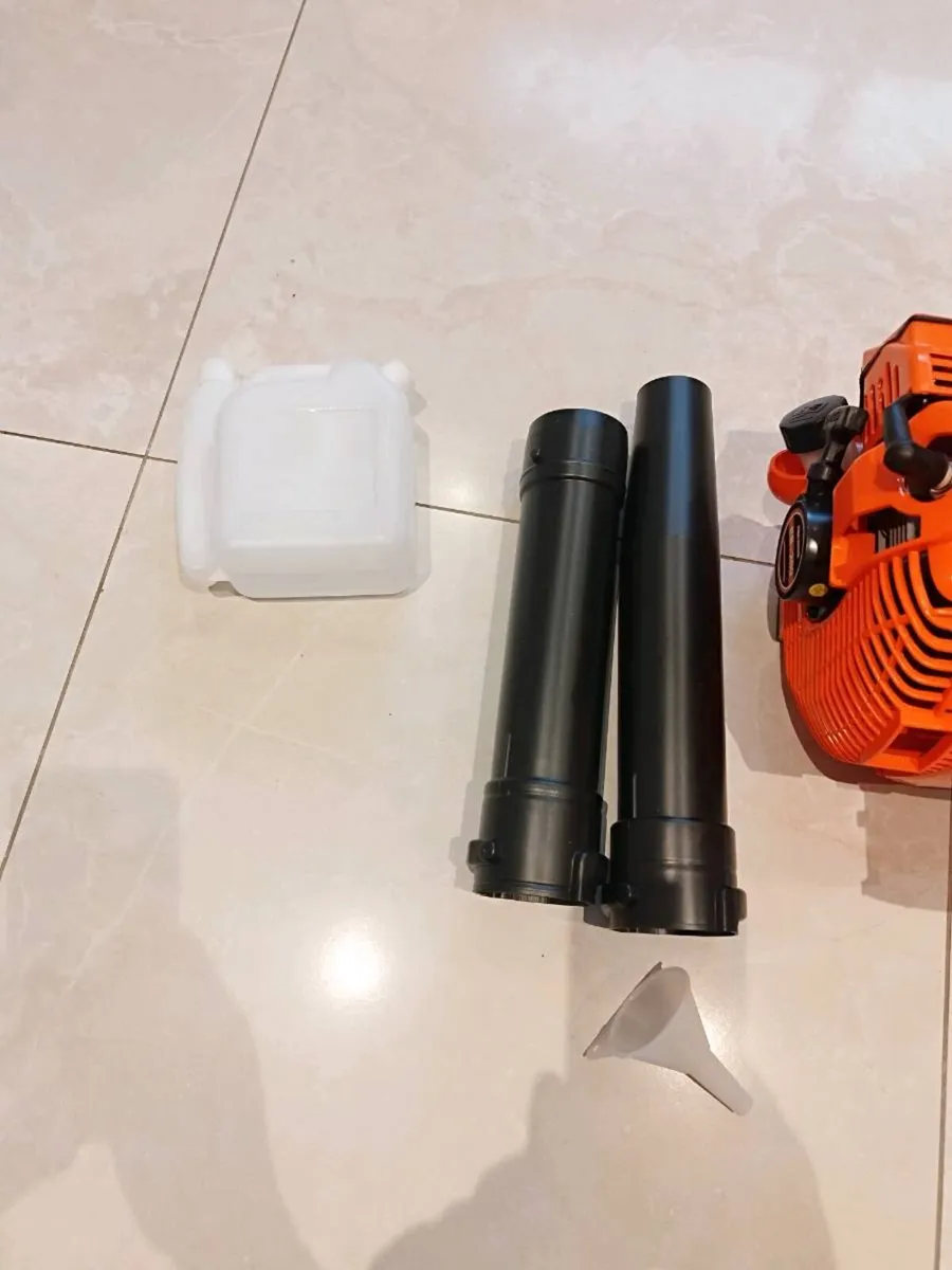 Petrol Leaf Blower - Image 3