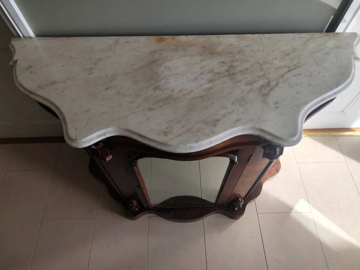 Marble topped credenza - Image 4