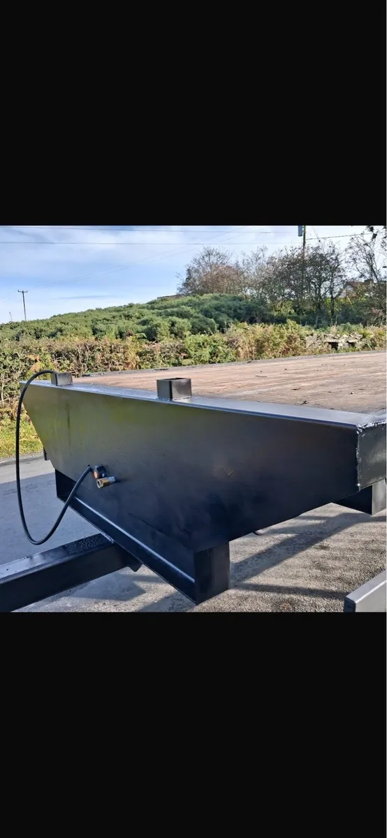 30ft Flat Trailer - Image 2