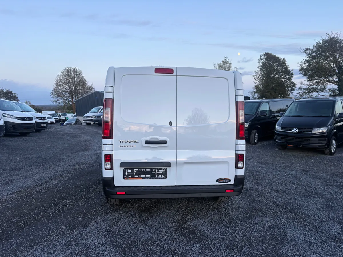 Renault Trafic - Image 3