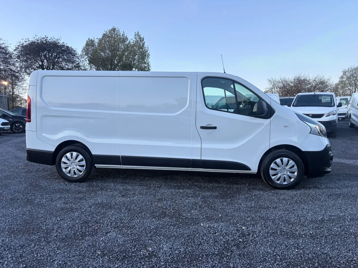 Renault Trafic - Image 1