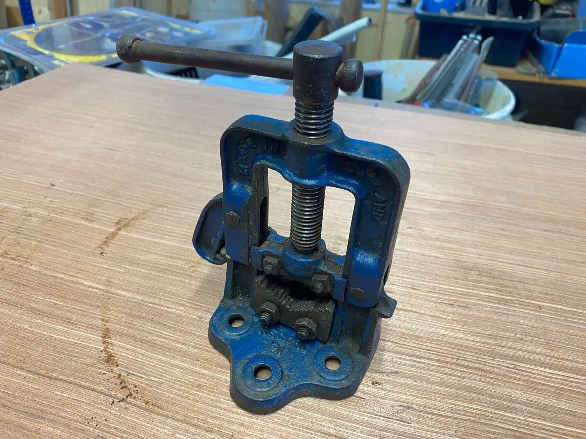 Record 91 Hinged Pipe Vice