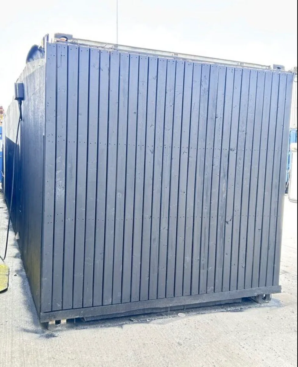 40ft Container Cabin Shop/Office/Coffee - Image 3