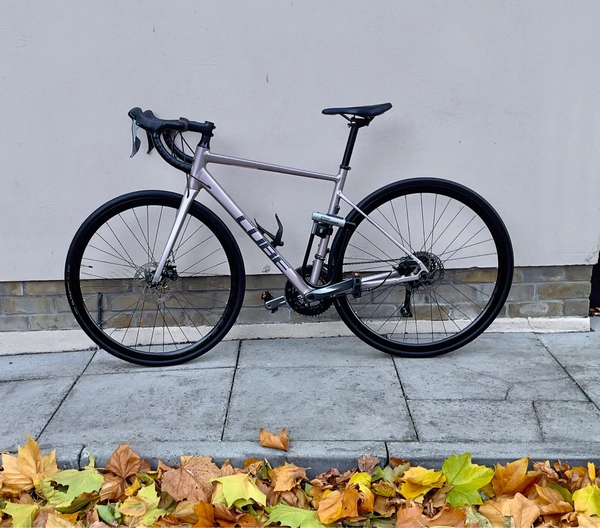 Cube Axial WS Road Bike - Size 53 - Like New!!! - Image 3