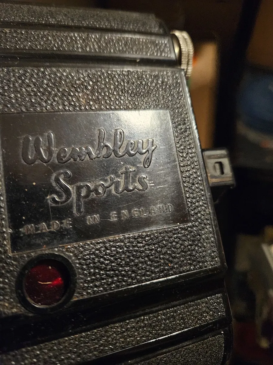 Vintage Wembley Sports Camera - Image 3