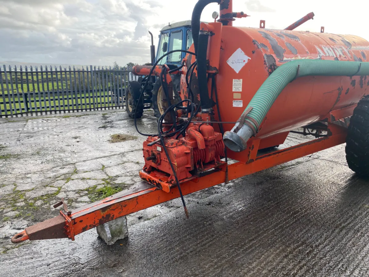 abbey 1100 gallon tank with rain gun - Image 2