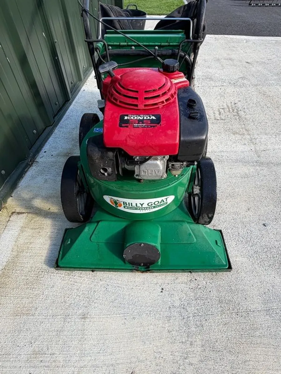 'Billy Goat' Commercial Garden Vacuum with 150L bag and ancillary suction hose - Image 2