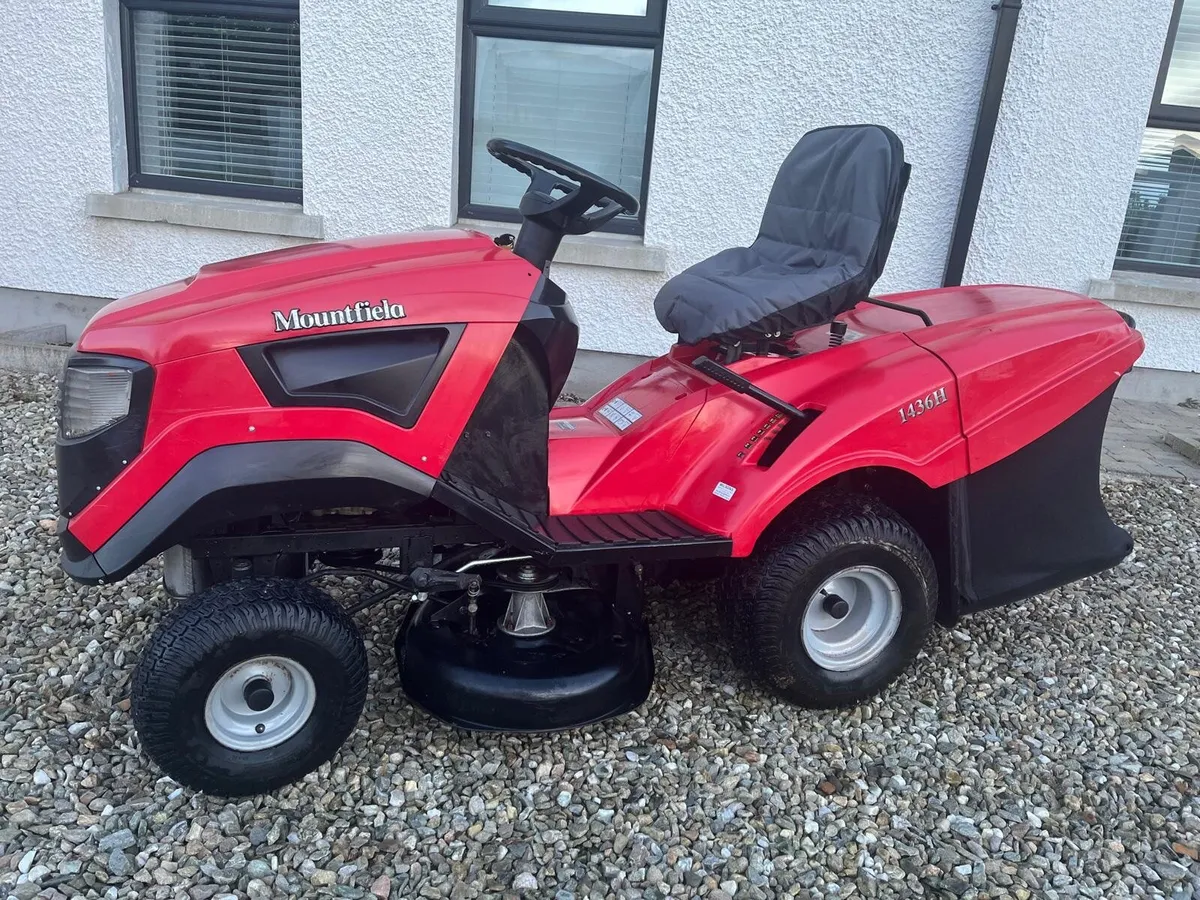 Mountfield hydrostatic ride on lawnmower - Image 4