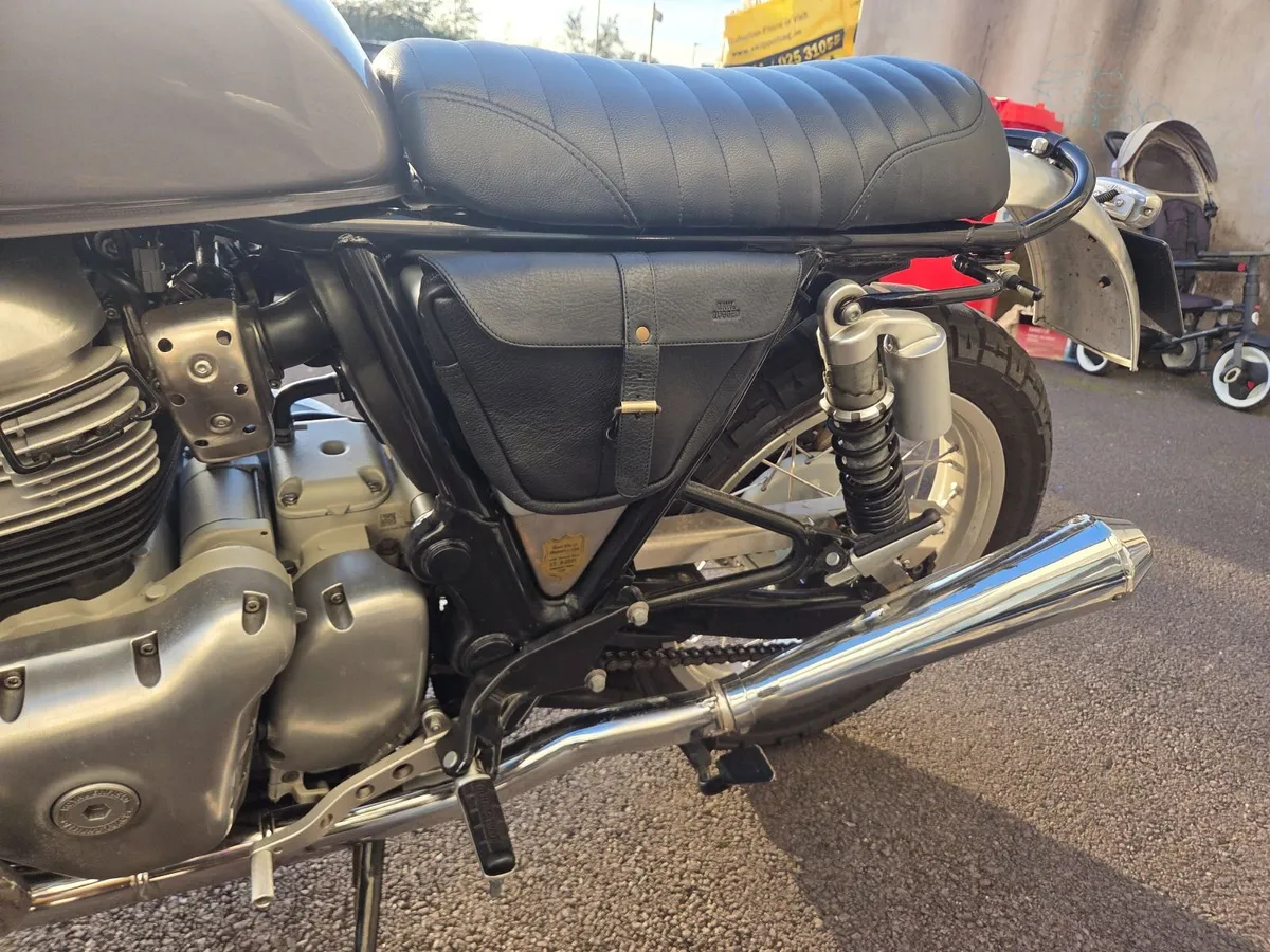 ROYAL ENFIELD Interceptor - Image 3
