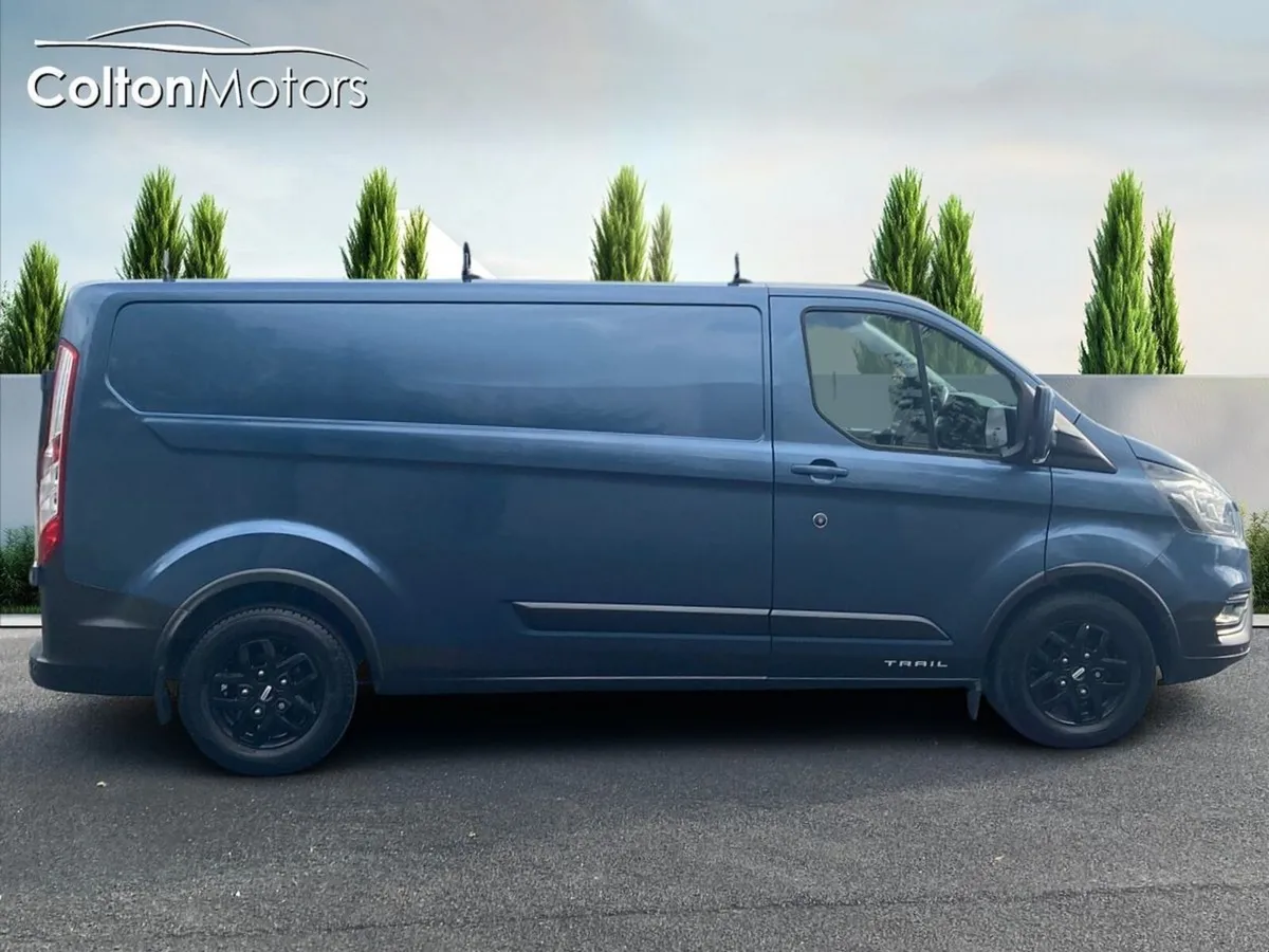 Ford Transit Custom TRAIL LWB 2.0TDCi - Image 3