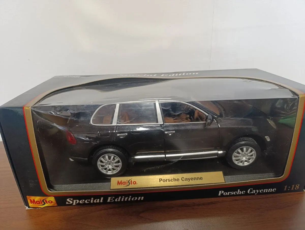 Diecast cars 1:18 - Image 3