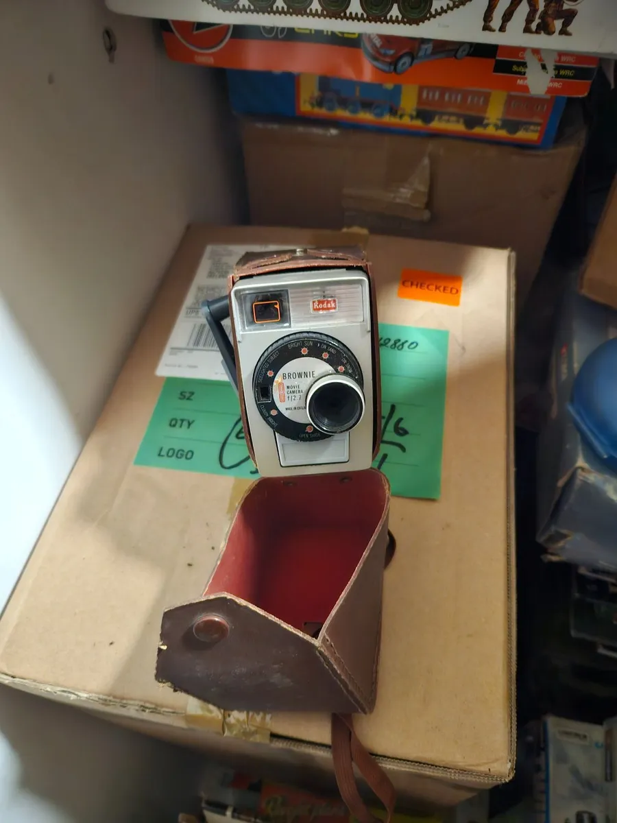 Vintage Kodak Camera - Image 1