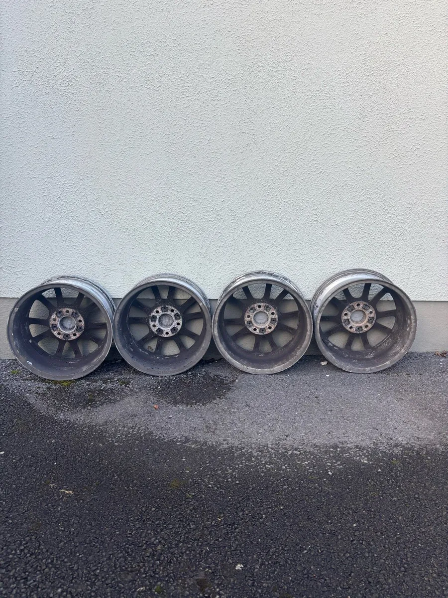 4 BMW alloys , 16 inch. - Image 2