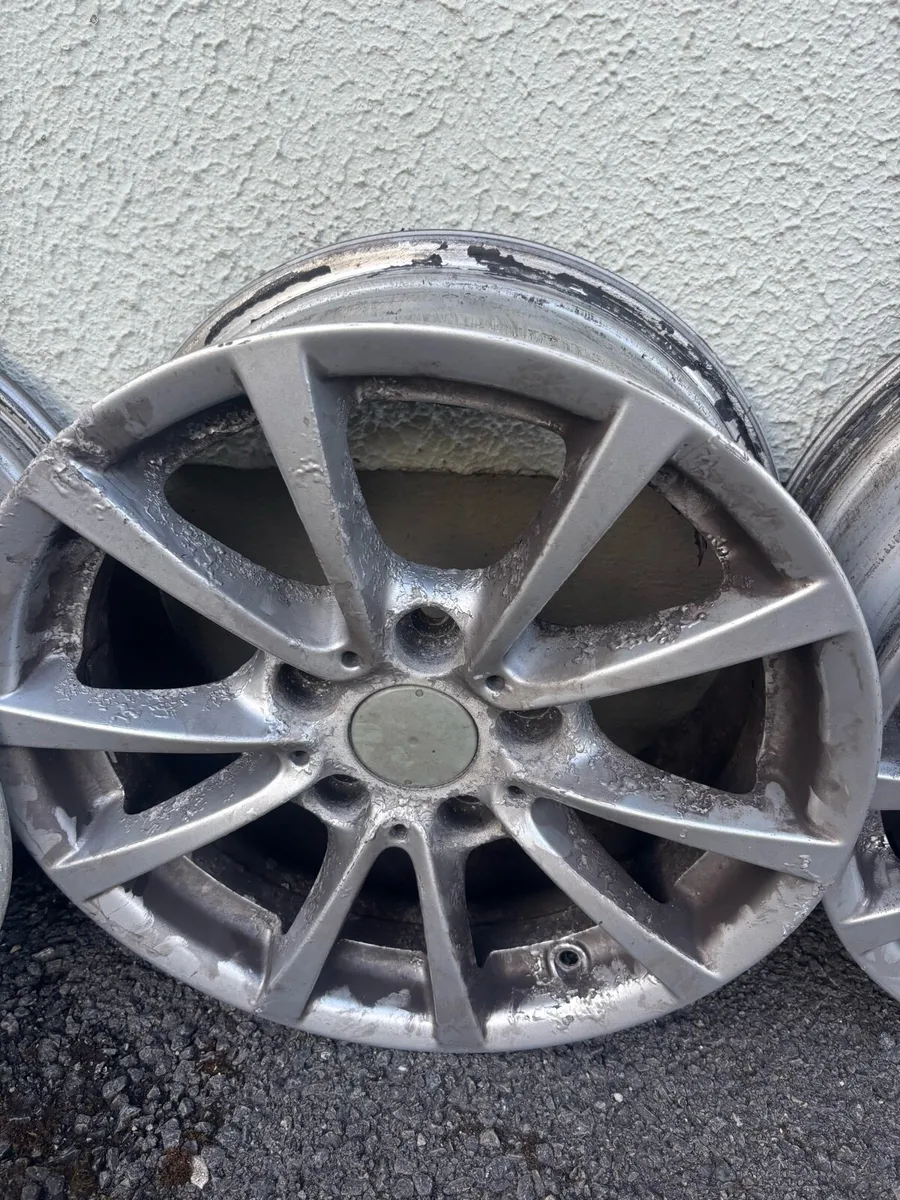 4 BMW alloys , 16 inch. - Image 4