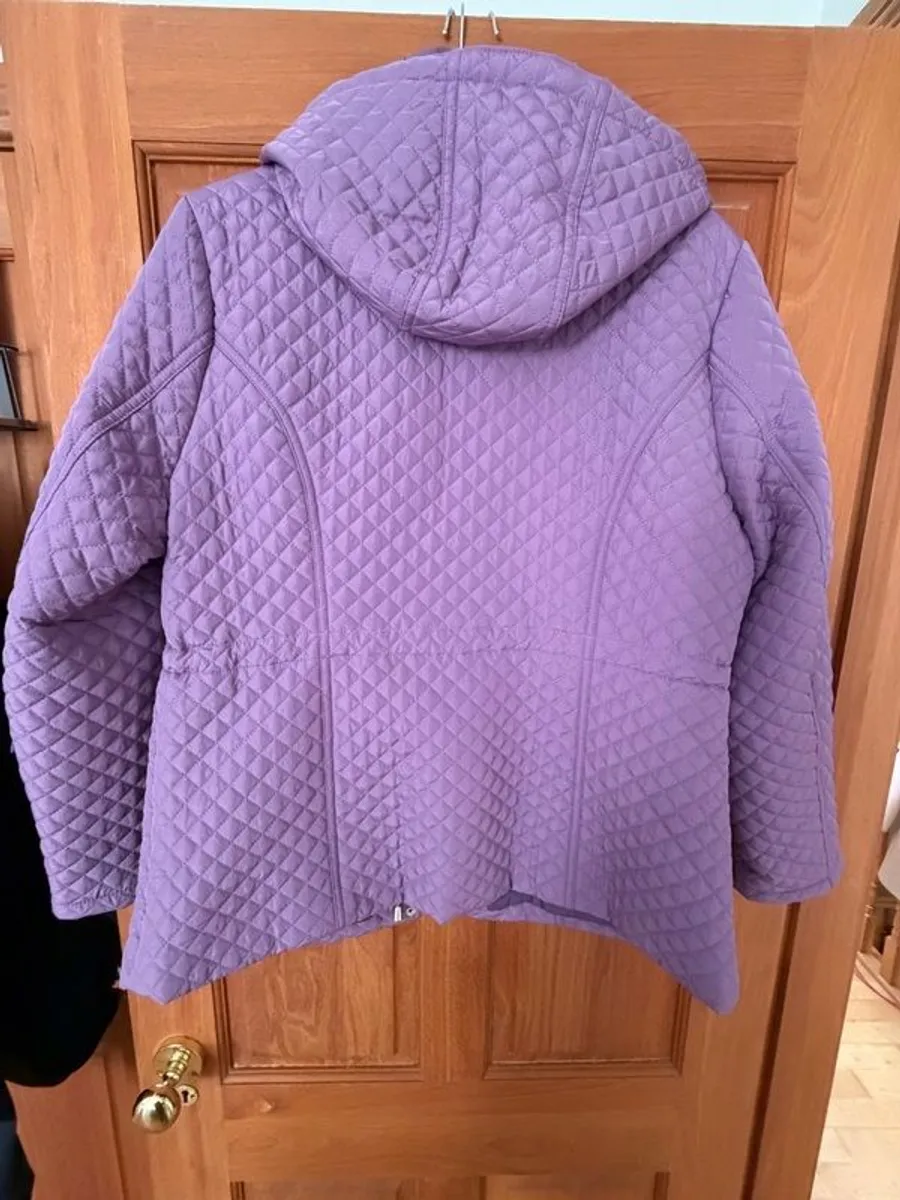 Purple Quilted Ladies Coat with Hood- As New (Size 18) - Image 2
