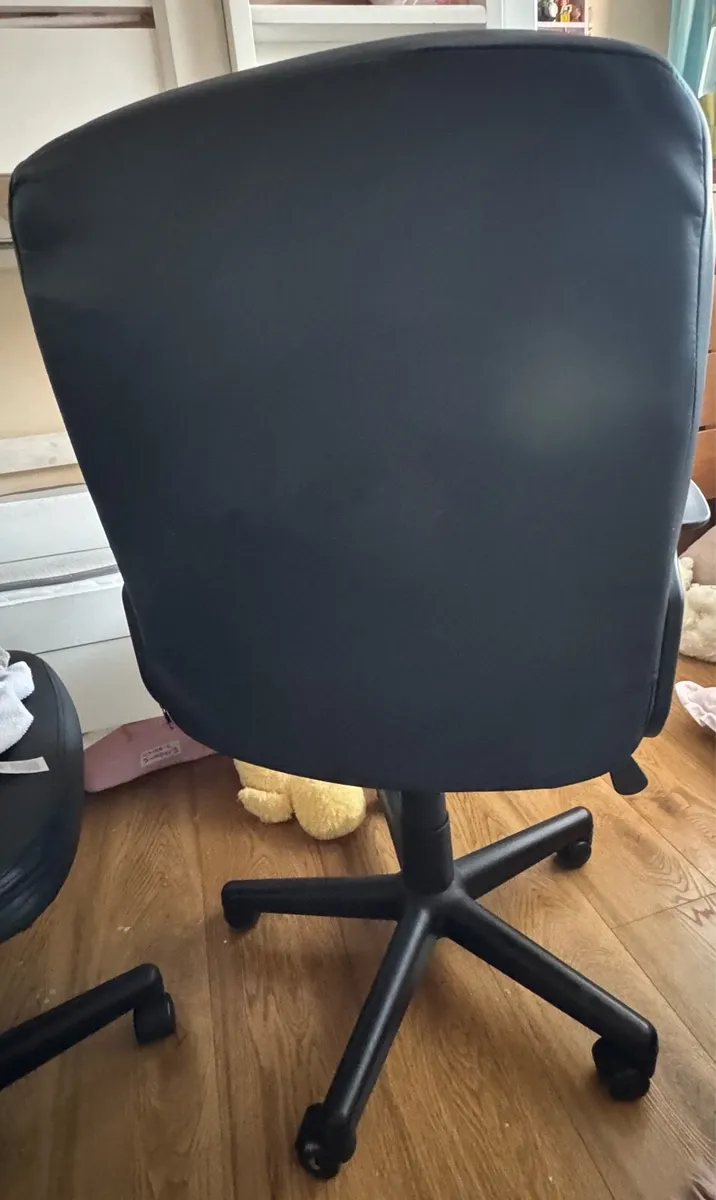 Desk chair - Image 2
