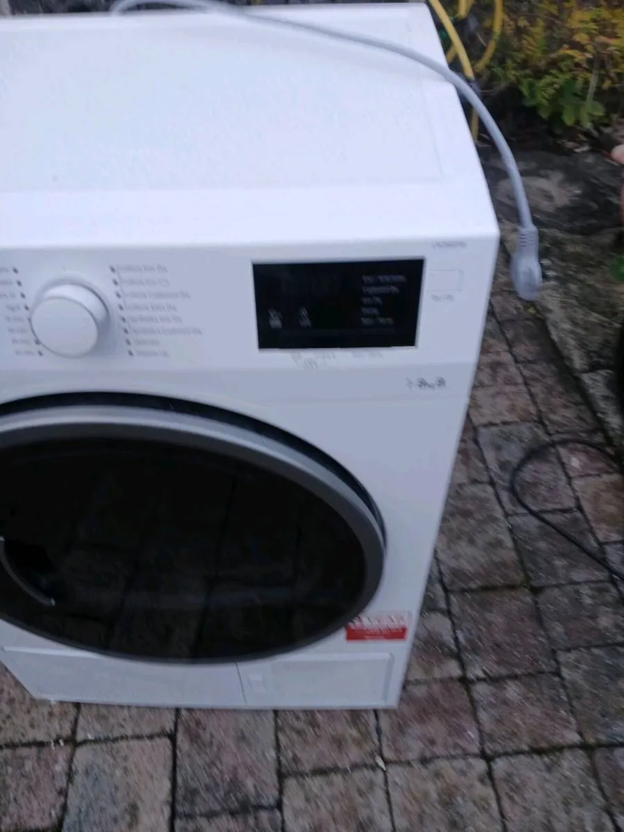 Condenser  dryer  8kg  perfectly  working - Image 1
