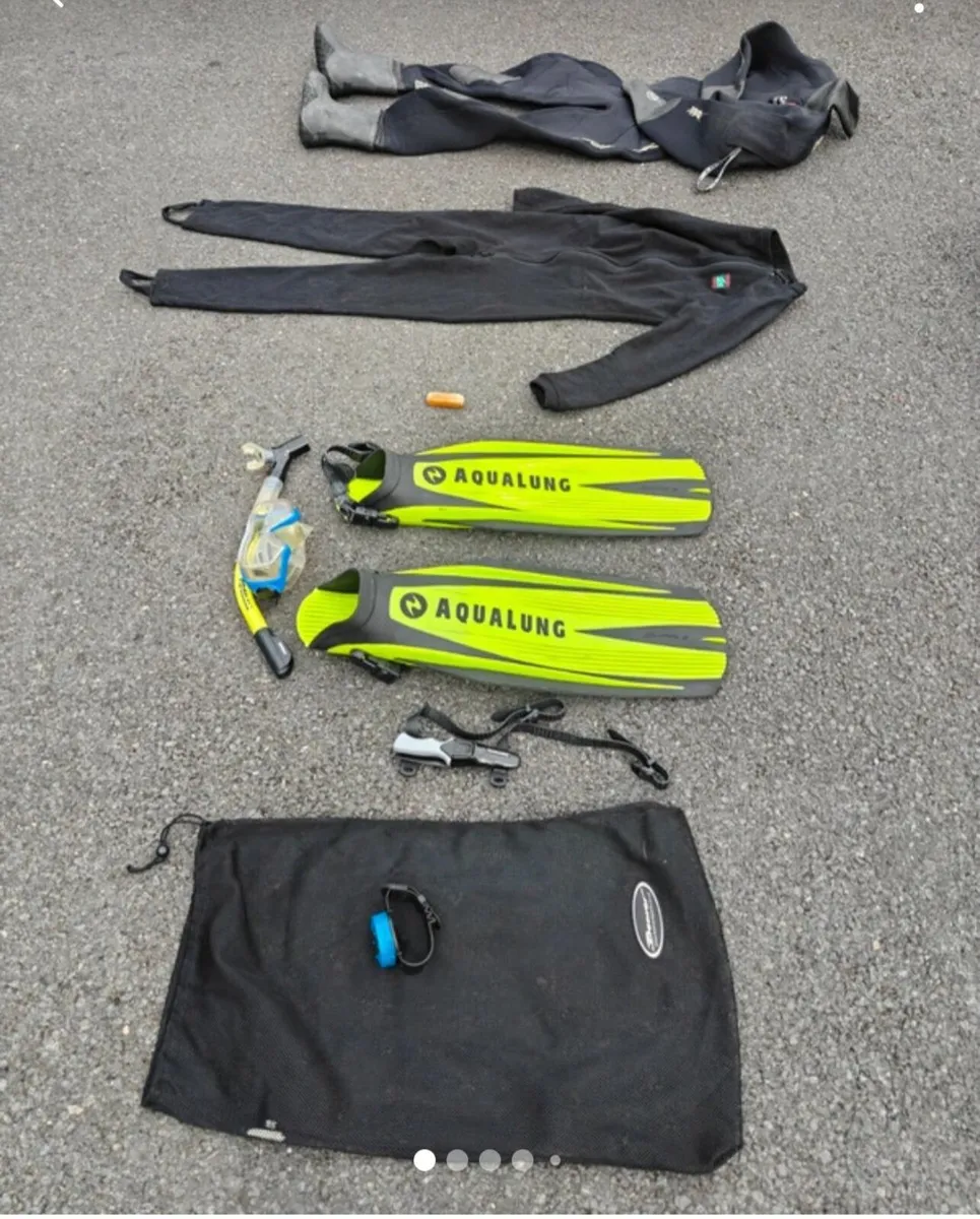 Complete set of diving gear - Image 1