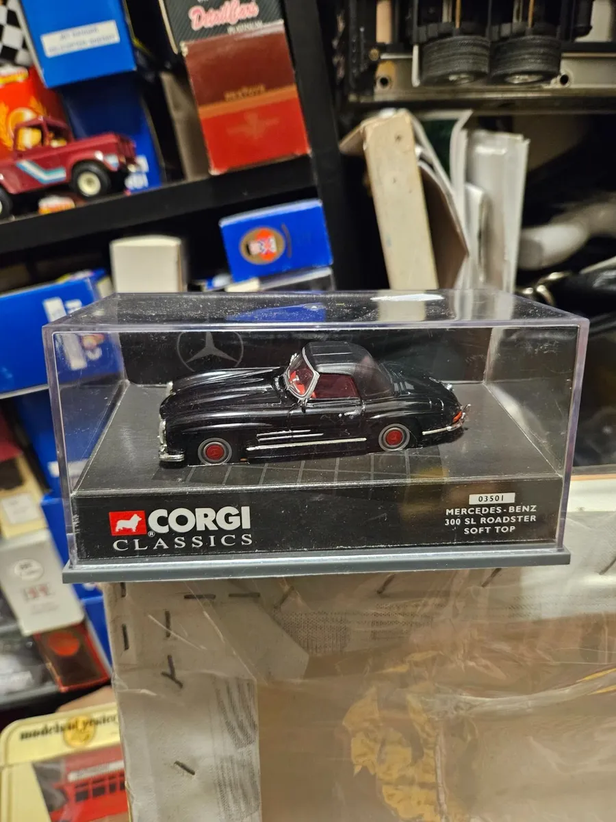 Corgi Mercedes
