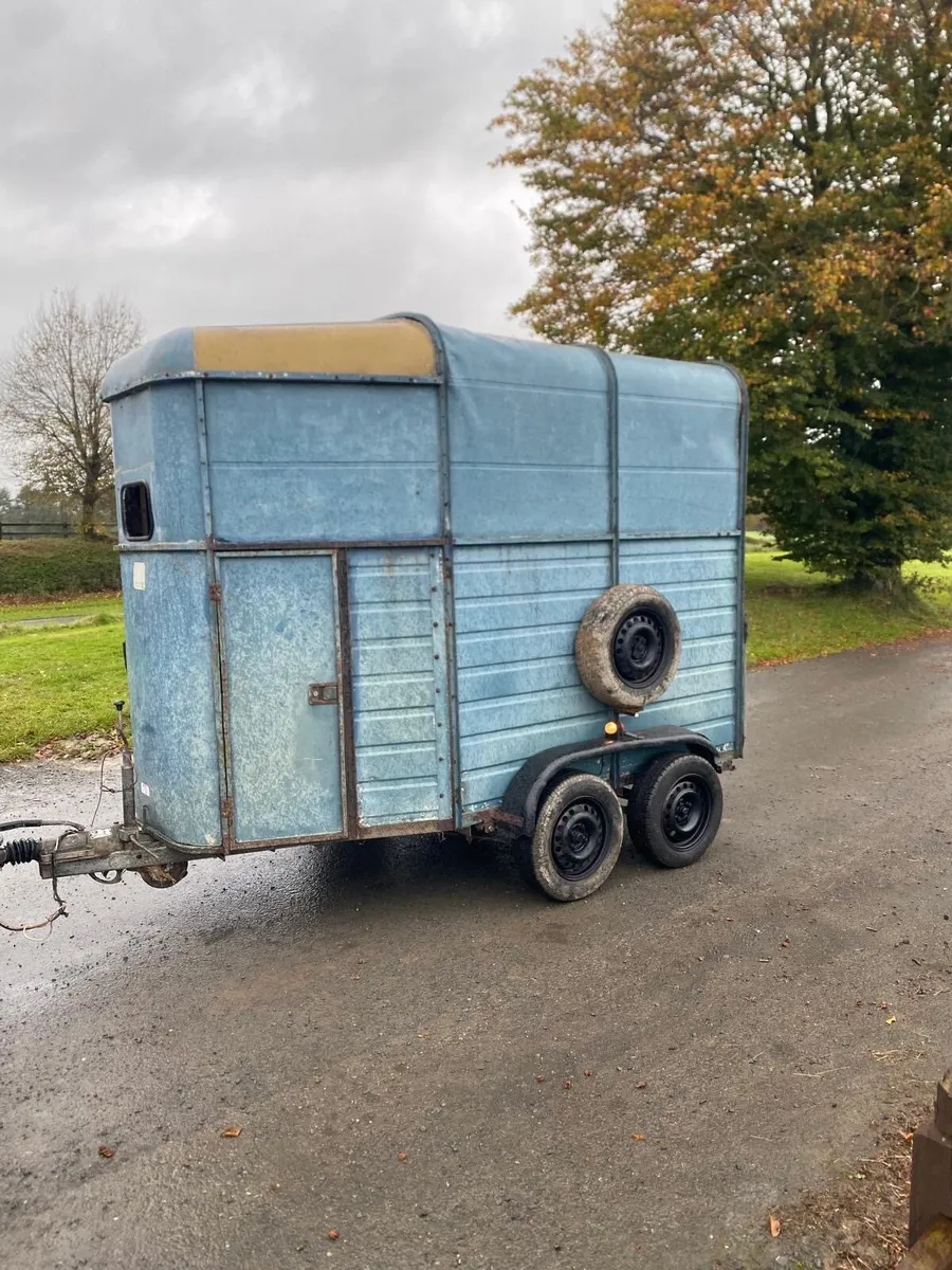 Westwood Horse Box - Image 1